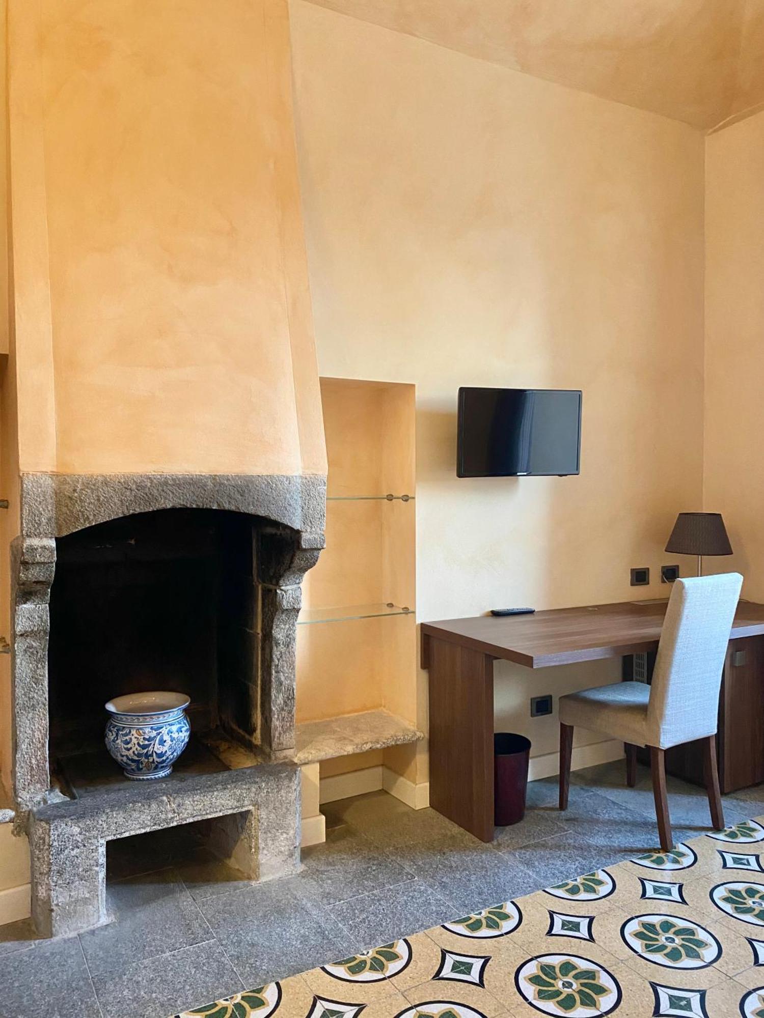 Relais & Spa Castello Di Casiglio Erba Oda fotoğraf